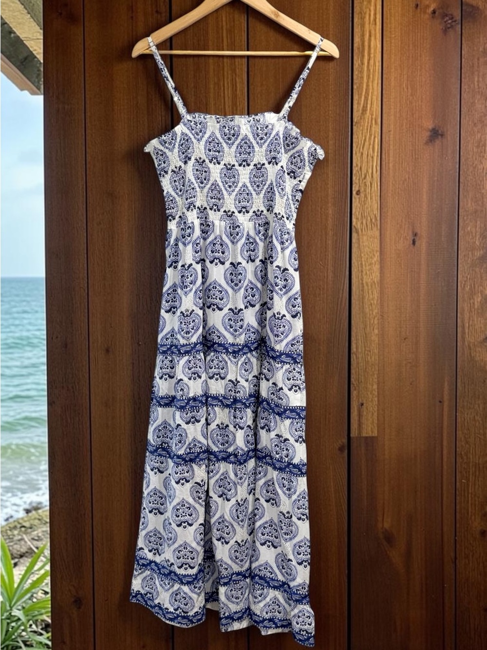 La Plage Blue and White Paisley Tiered Sleeveless Smocked Maxi Dress Size Small - Picture 3 of 5